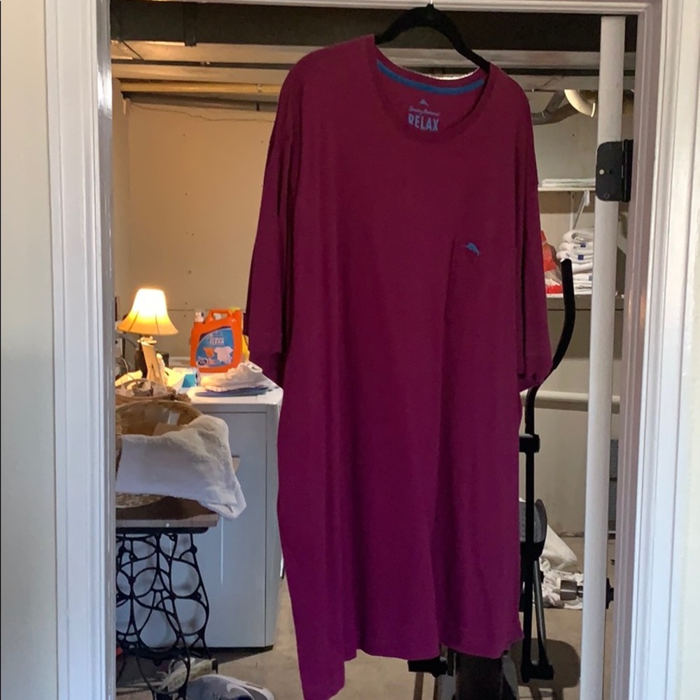 Tommy Bahama Bally high T-shirt with a pocket